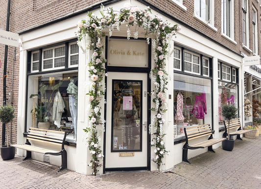 Store birthday 6 years - Olivia & Kate