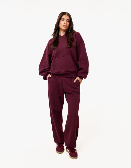 KLEDING-AUBERGINE-JOGGING-HOODIE.-03
