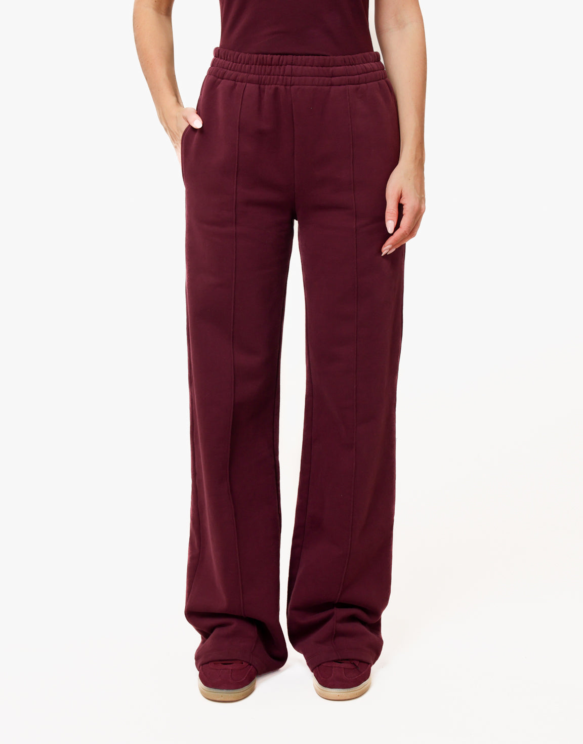 KLEDING-AUBERGINE-JOGGING-RITS-VEST-AUBERGINE-JOGGING-BROEK-07