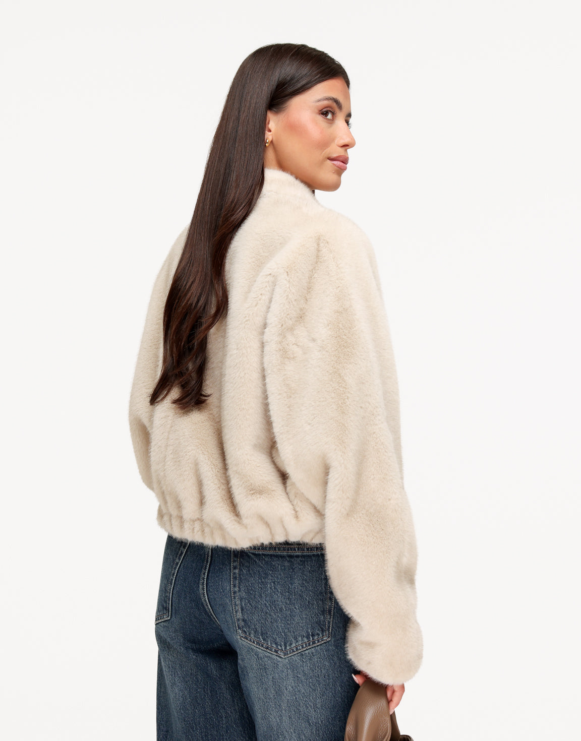 KLEDING-BEIGE-PUFFY-CROPPED-JAS-05