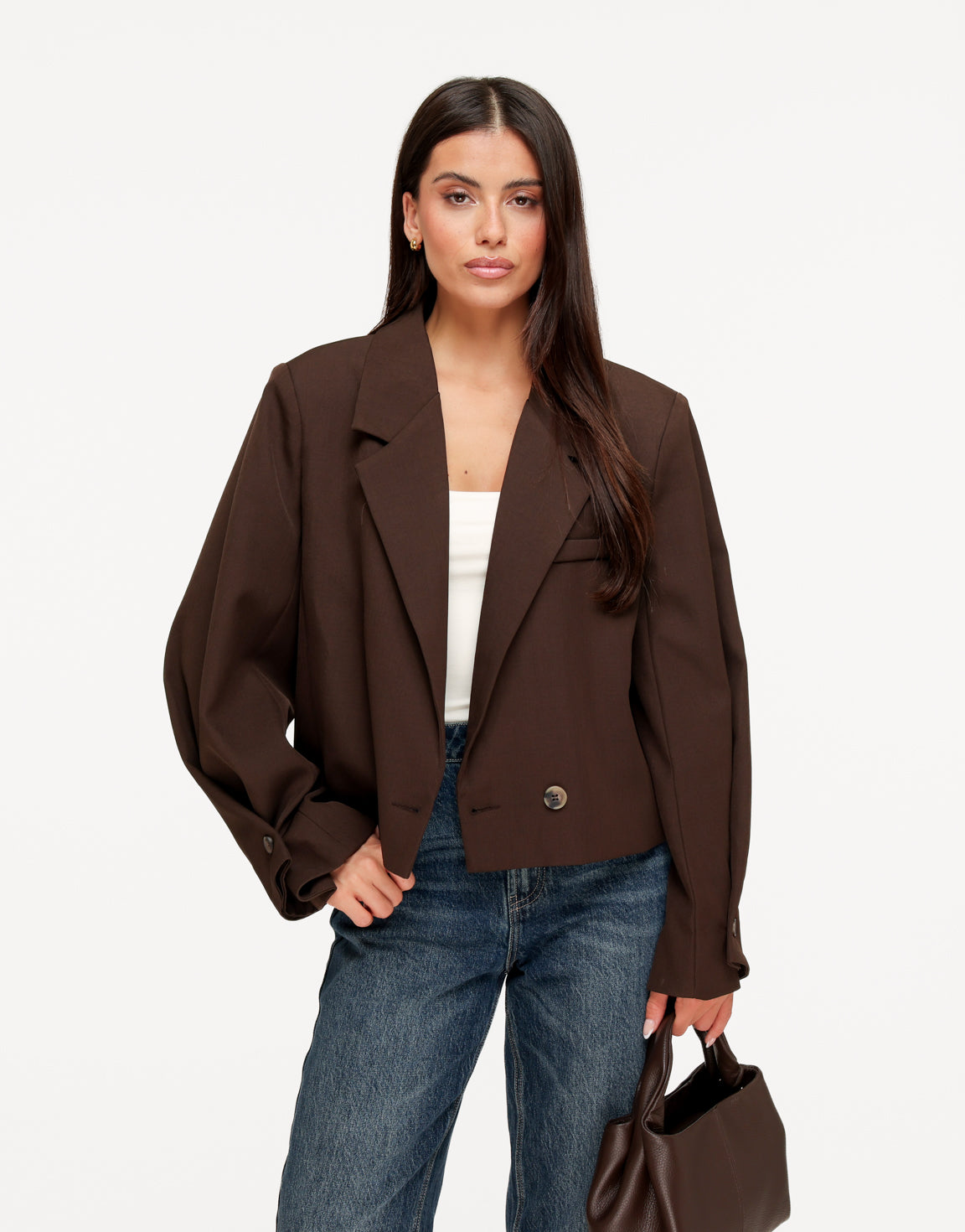 KLEDING-BRUINE-OMGESLAGEN-MOUWEN-CROPPED-BLAZER-BLAUWE-SPIJKERBROEK