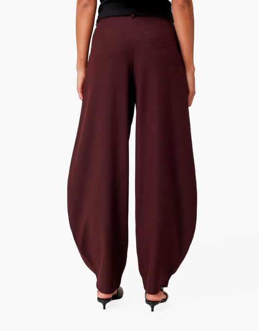KLEDING-BURGUNDY-BALLON-PANTALON-ACHTERAANZICHT