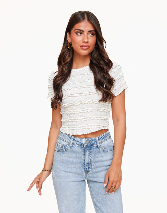 KLEDING-CREME-CROPPED-KORTE-MOUWEN-TOP-LICHTBLAUWE-JEANS-SPIJKERBROEK-01