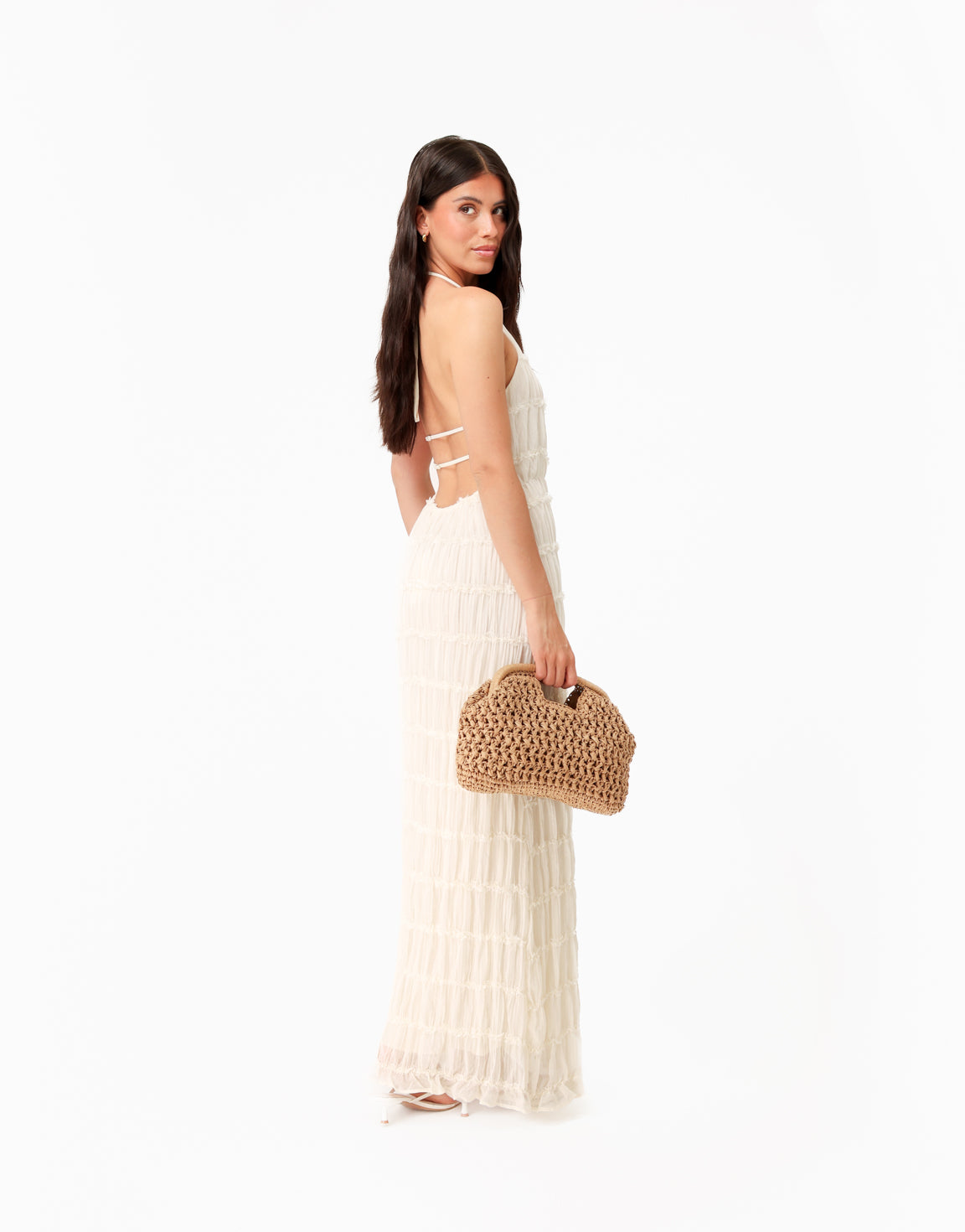 KLEDING-CREME-OPEN-LANGE-HALTER-JURK-03