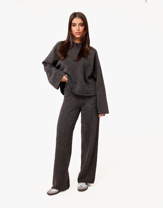 KLEDING-DONKERBRUINE-GEBREIDE-TRUI-GEBREIDE-BROEK-0