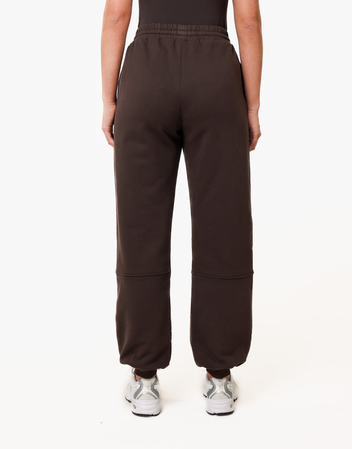 KLEDING-DONKERBRUINE-JOGGINGS-BROEK-HOODIE-WATERFLES-13