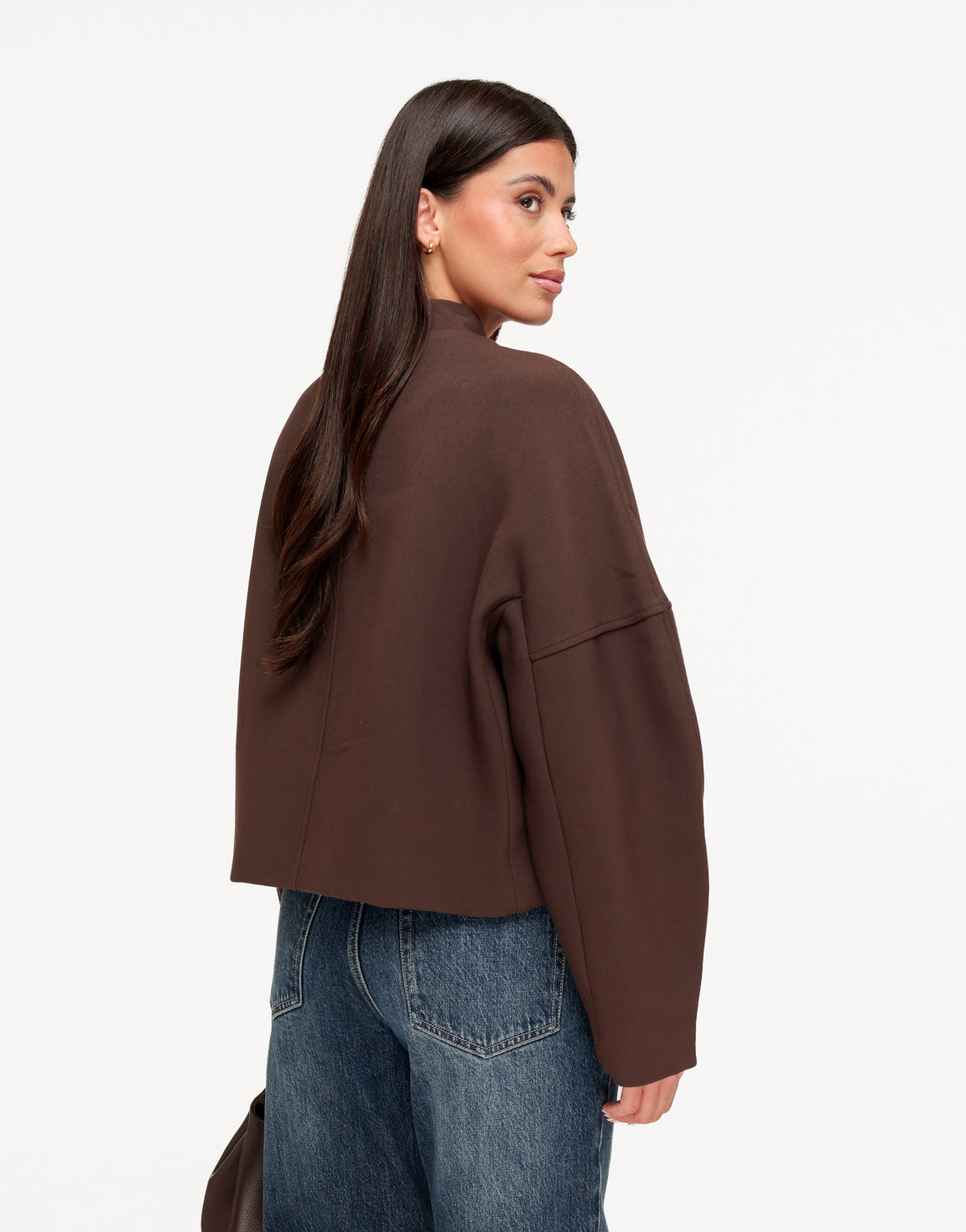 KLEDING-DONKERBRUINE-KORTE-VHALS-JAS-03