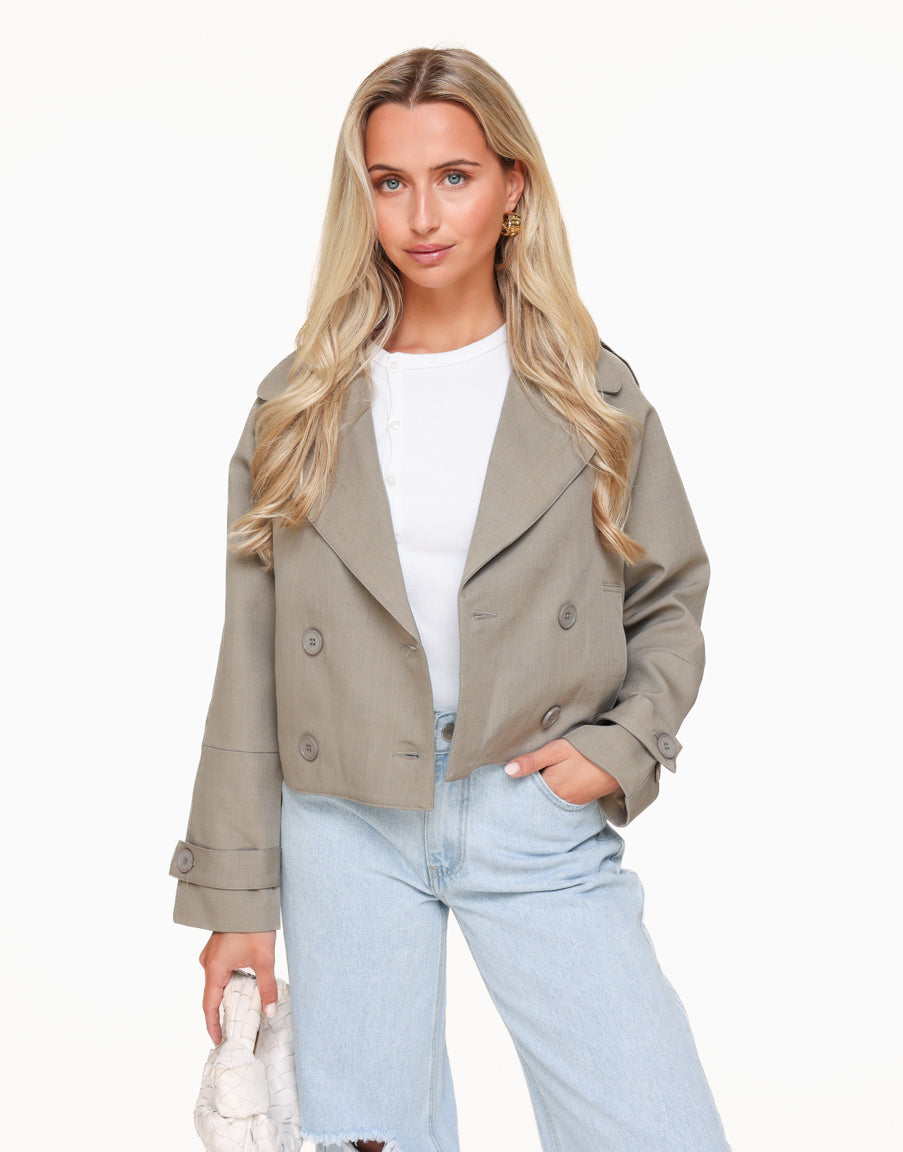  Analyzing image     KLEDING-GRIJZE-CROPPED-TRENCH-LANGE-MOUWEN-JAS-03