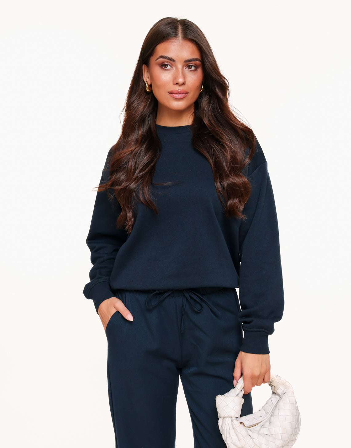 KLEDING-NAVY-BASIC-LANGE-MOUWEN-SWEATER-NAVY-LANGE-JOGGINGS-BROEK-SET-01