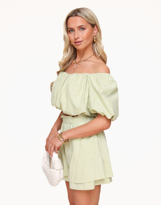  Analyzing image    KLEDING-OLIJFGROENE-OFF-SHOULDER-SET-02