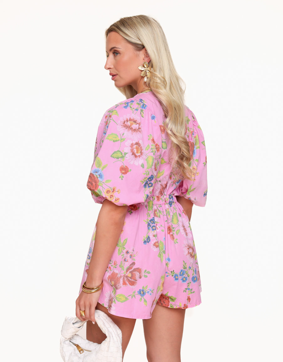  Analyzing image    KLEDING-ROZE-BLOEMENPRINT-VHALS-PLAYSUIT-01