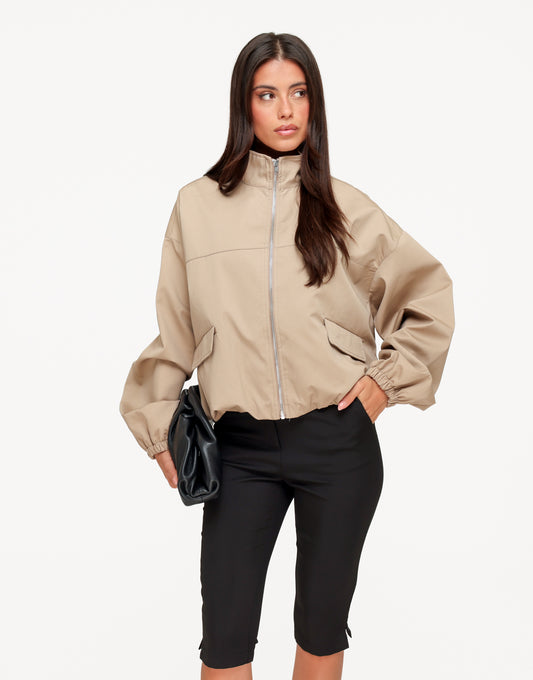 KLEDING-WEBSHOP-BEIGE-ELASTISCHE-ONDERKANT-JASJE-03