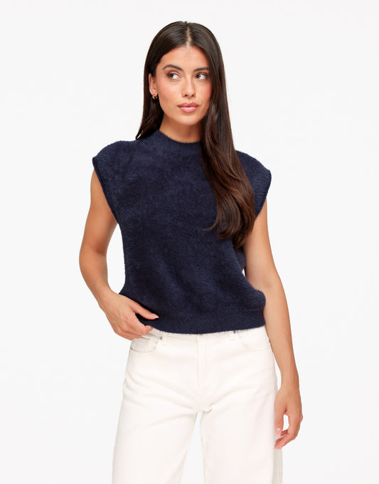 KLEDING-WEBSHOP-BRUINE-FLUFFY-MOUWLOZE-TOP-02kopie
