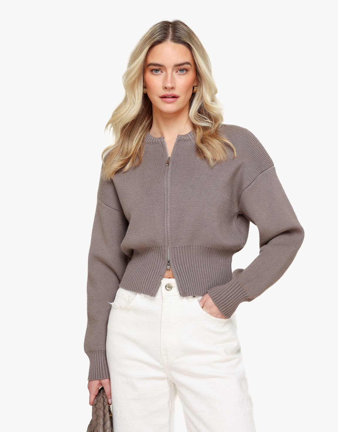 KLEDING-WEBSHOP-TAUPE-GEBREIDE-RITS-VEST-01