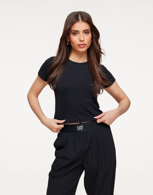Black O&K Basic Cropped SS - Top