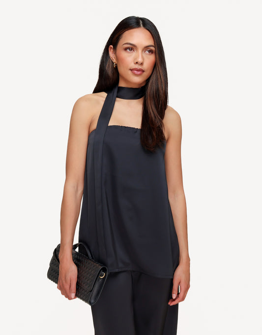 KLEDING-WEBSHOP-ZWARTE-STRAPLESS-SATIJNEN-SJAAL-DETAIL-TOP-01