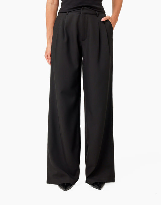 KLEDING-WEBSHOP-ZWARTE-WIJDE-PASVORM-PANTALON-02