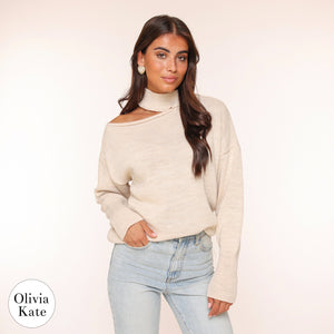 OLIVIA-KATE-NIEUW-KLEDING-COLLECTIE-MUSTHAVE-TRUI-ONE-SHOULDER-CHOKER-COL-BEIGE-BUTTON