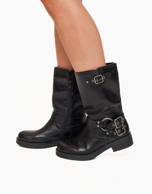 Black Coarse Details - Boots