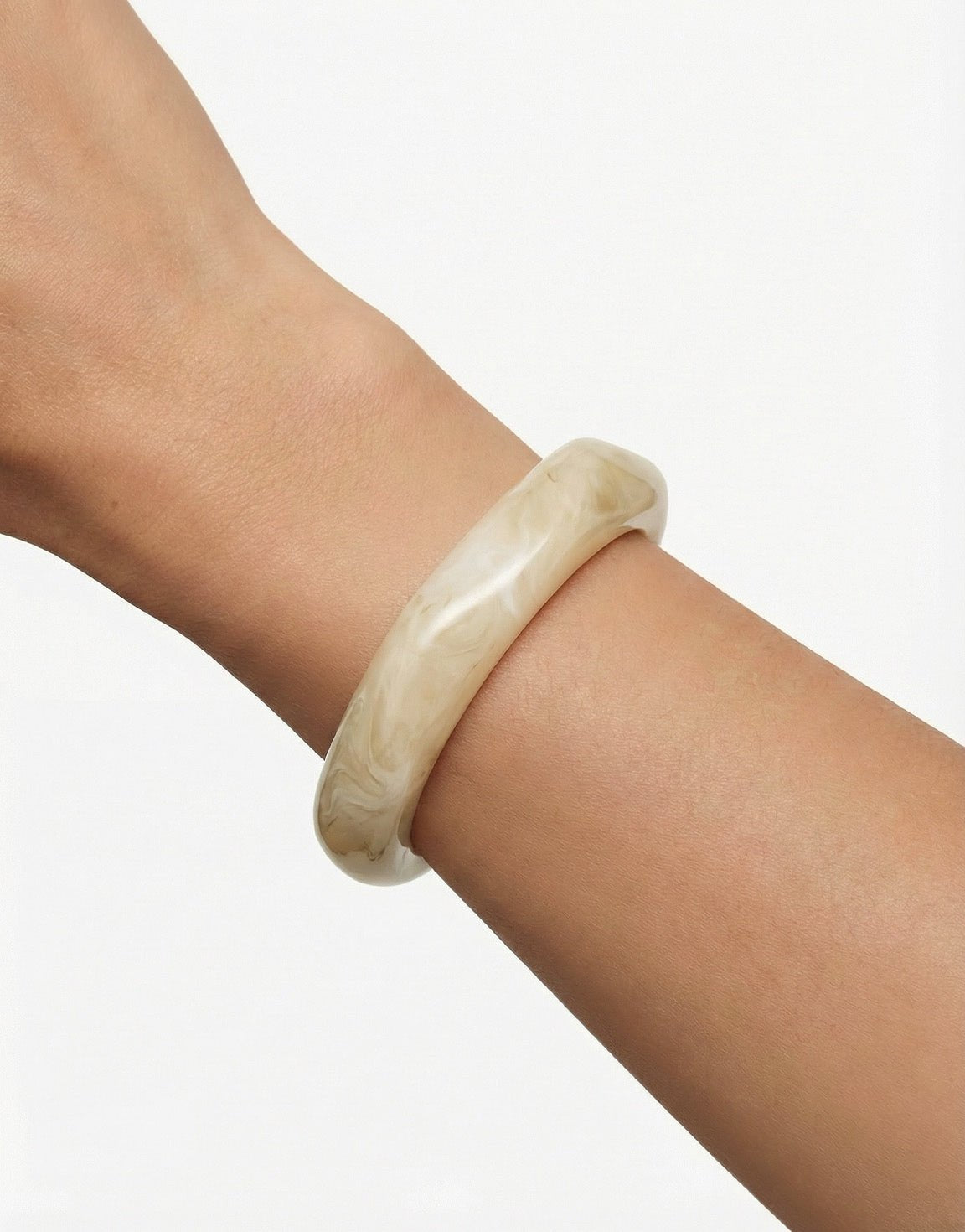BeigeLargeBangle-Bracelet-01