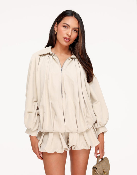 Beige Petite Ballon - Short - Olivia & Kate