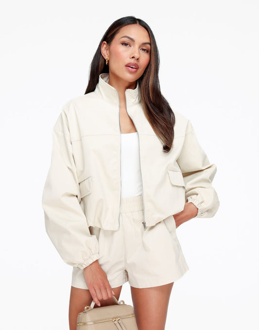 Beige Puffy Elastische Onderkant - Jas - Olivia & Kate