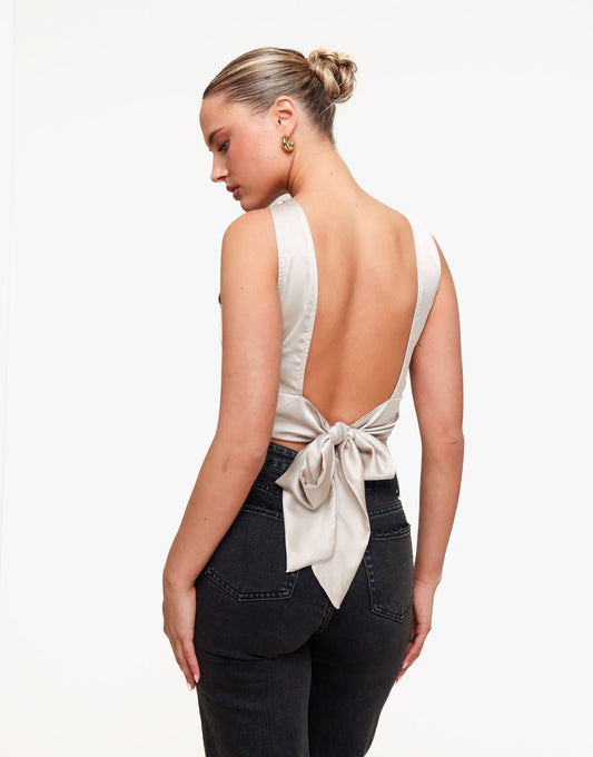 Beige Satijnen Open Rug - Top - Olivia & Kate