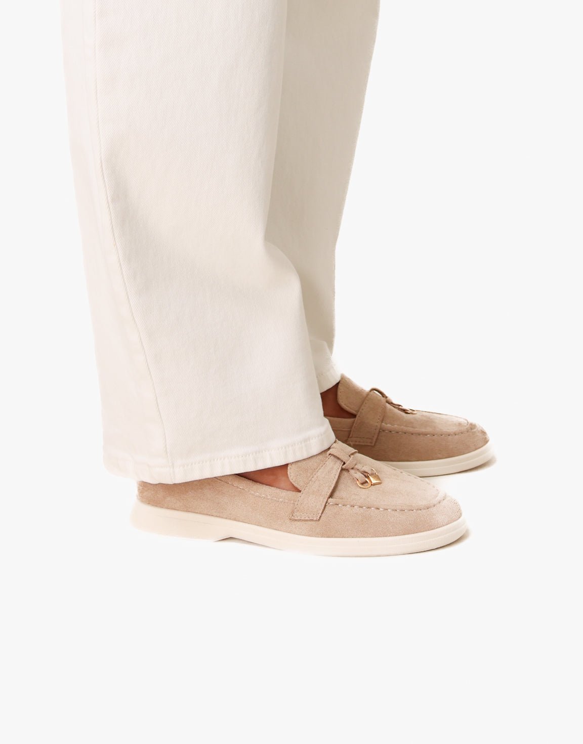 Beige Suede Details - Instappers - Olivia & Kate