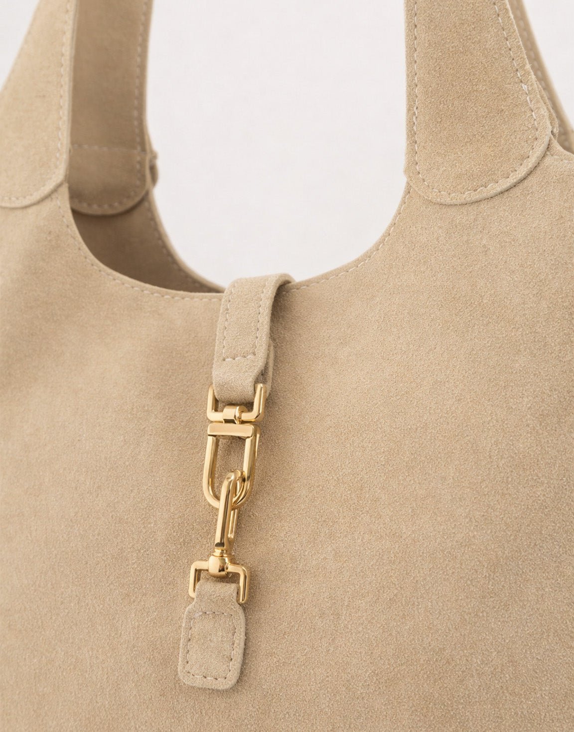 Beige Suede Gouden Detail Langwerpige - Tas - Olivia & Kate