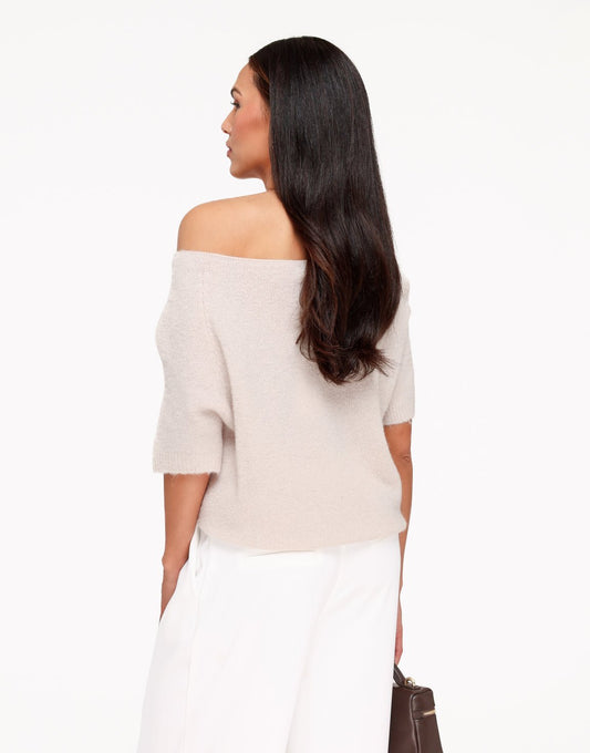 Beige Zachte Off Shoulder SS - Trui - Olivia & Kate