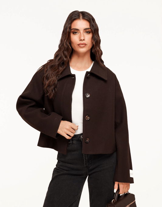 Bruine Korte Studio Coat - Jas - Olivia & Kate