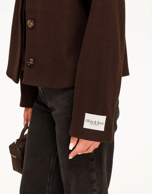 Bruine Korte Studio Coat - Jas - Olivia & Kate