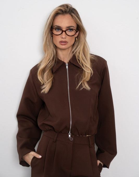 Bruine Premium Achterkant Detail - Jas - Olivia & Kate