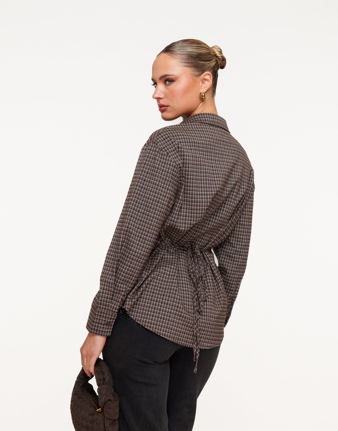 Bruine Ruiten Strik Op Rug - Blouse - Olivia & Kate