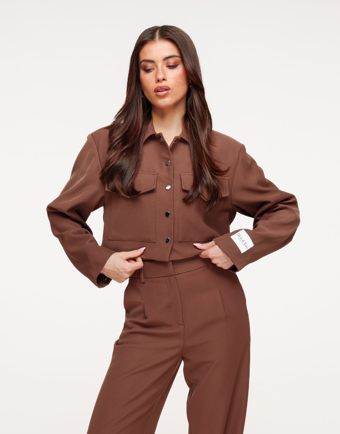 Bruine Studio Cropped - Jasje - Olivia & Kate