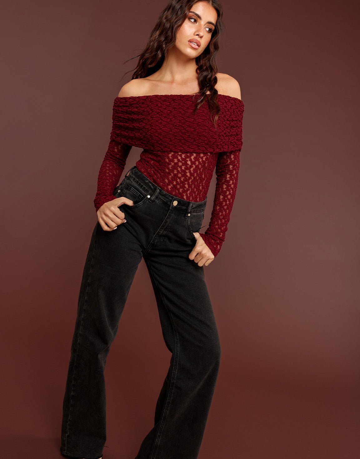 Burgundy Omgeslagen Off Shoulder - Top - Olivia & Kate