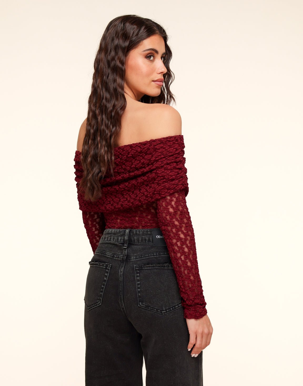 Burgundy Omgeslagen Off Shoulder - Top - Olivia & Kate