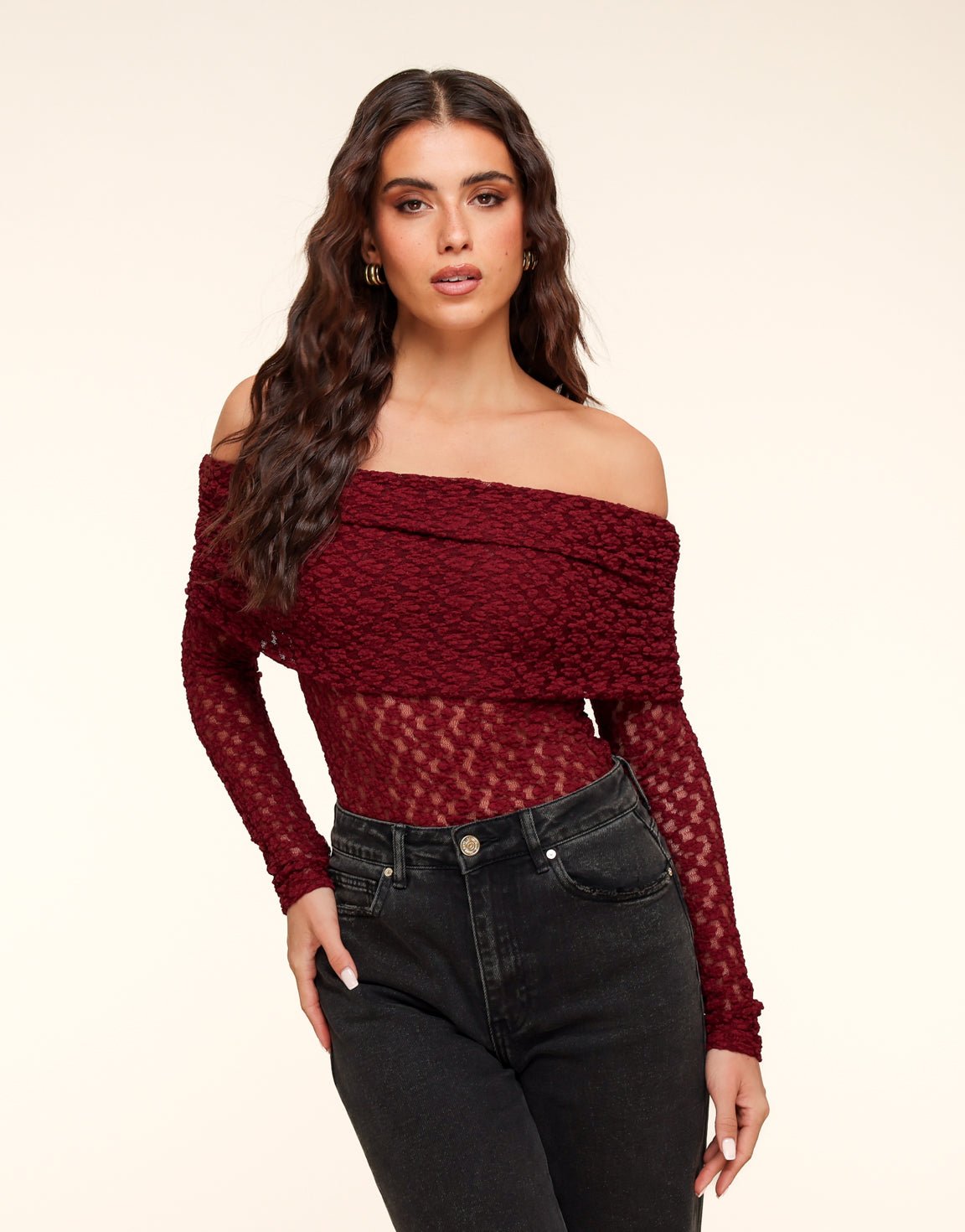 Burgundy Omgeslagen Off Shoulder - Top - Olivia & Kate
