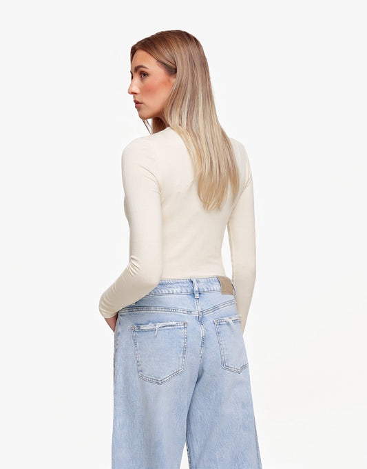 Creme Basic LS - Top - Olivia & Kate