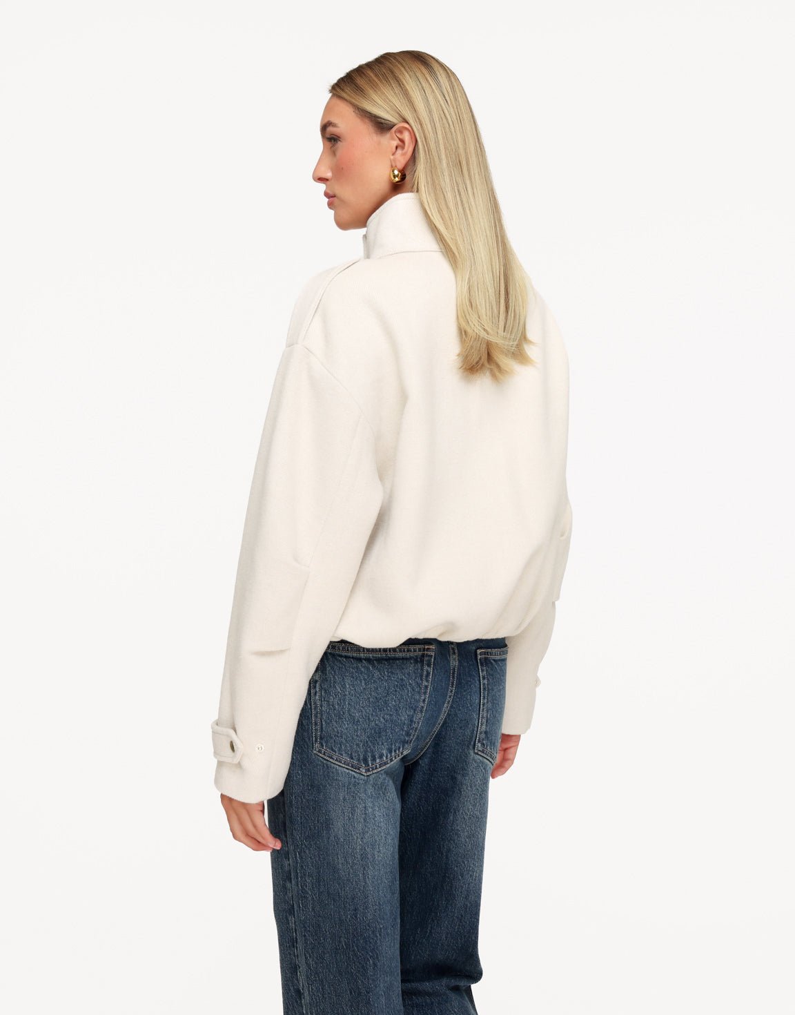 Creme Puffy Mouw Details Elastische Onderkant - Jas - Olivia & Kate