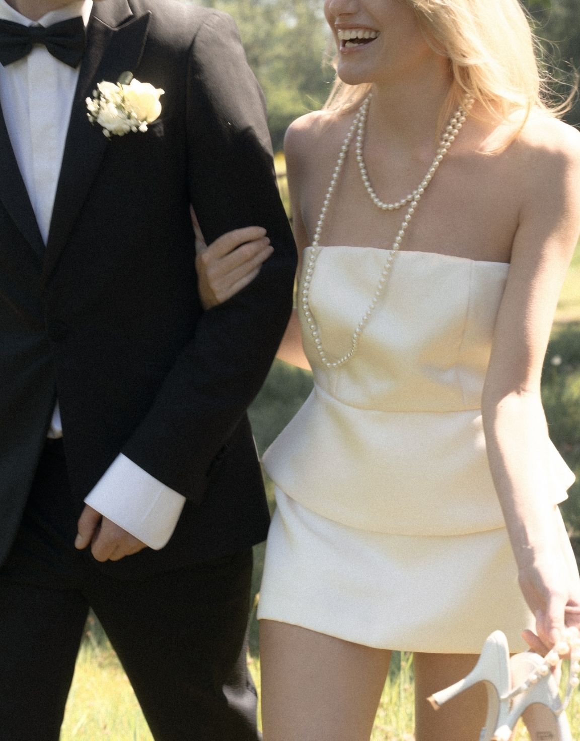 Creme Satijnen Strapless Peplum - Top - Olivia & Kate