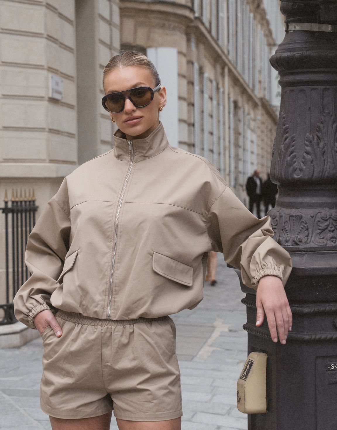 Donker Taupe Puffy Elastische Onderkant - Set - Olivia & Kate