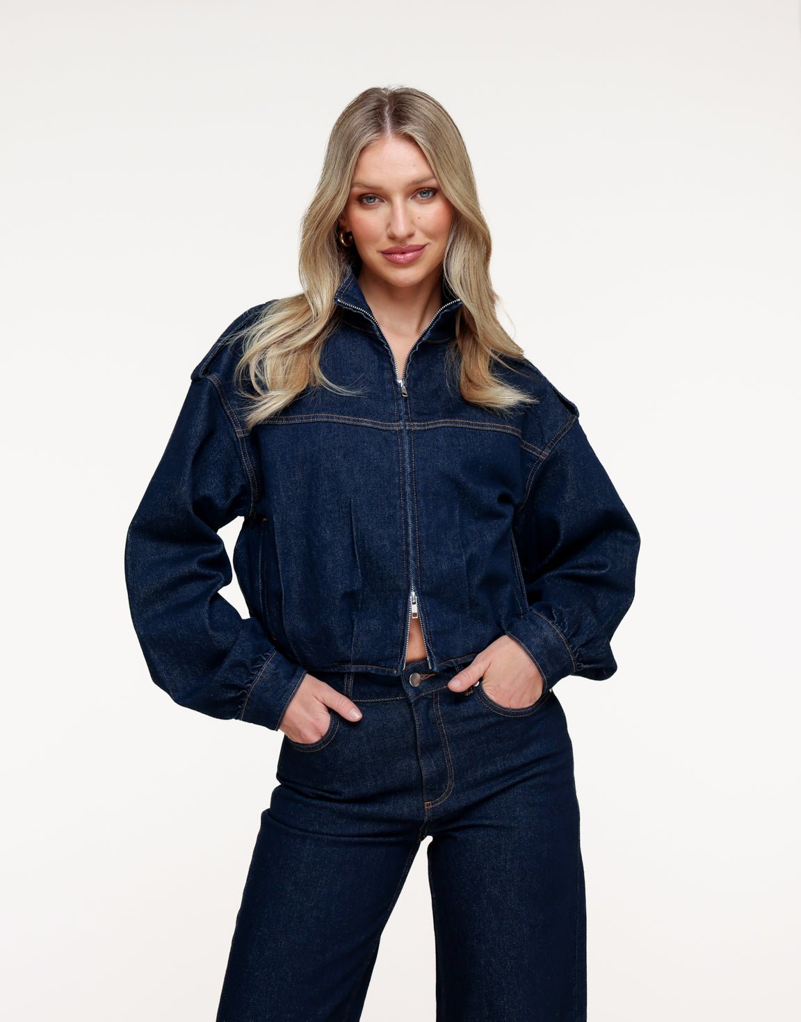 Donkerblauwe Denim Bomber - Jas - Olivia & Kate