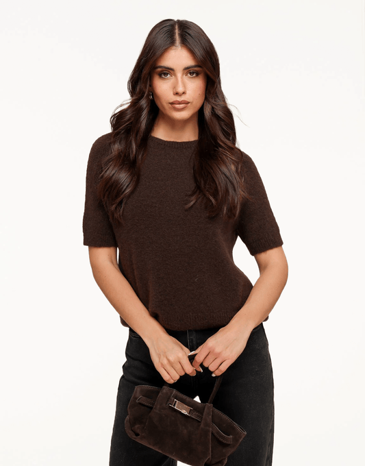 Donkerbruine Basic Fluffy SS - Top - Olivia & Kate