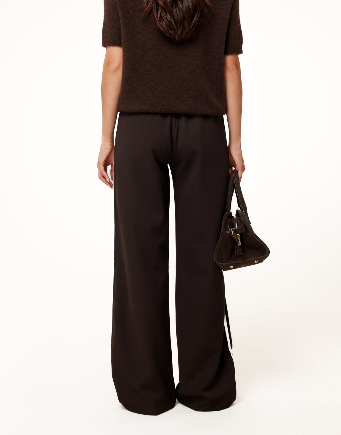 Donkerbruine Loszittende Witte Strepen - Broek - Olivia & Kate