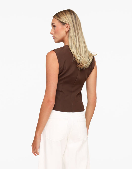 Donkerbruine Mouwloze Schuine Onderkant - Top - Olivia & Kate