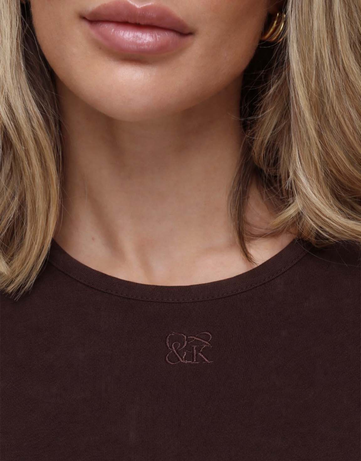 Donkerbruine O&K Basic SS - Top - Olivia & Kate