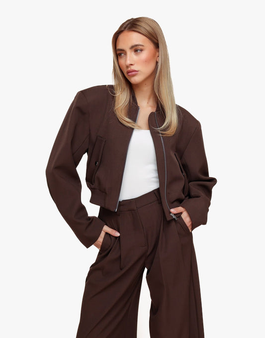 Donkerbruine Schouderpads Cropped Model - Jasje - Olivia & Kate