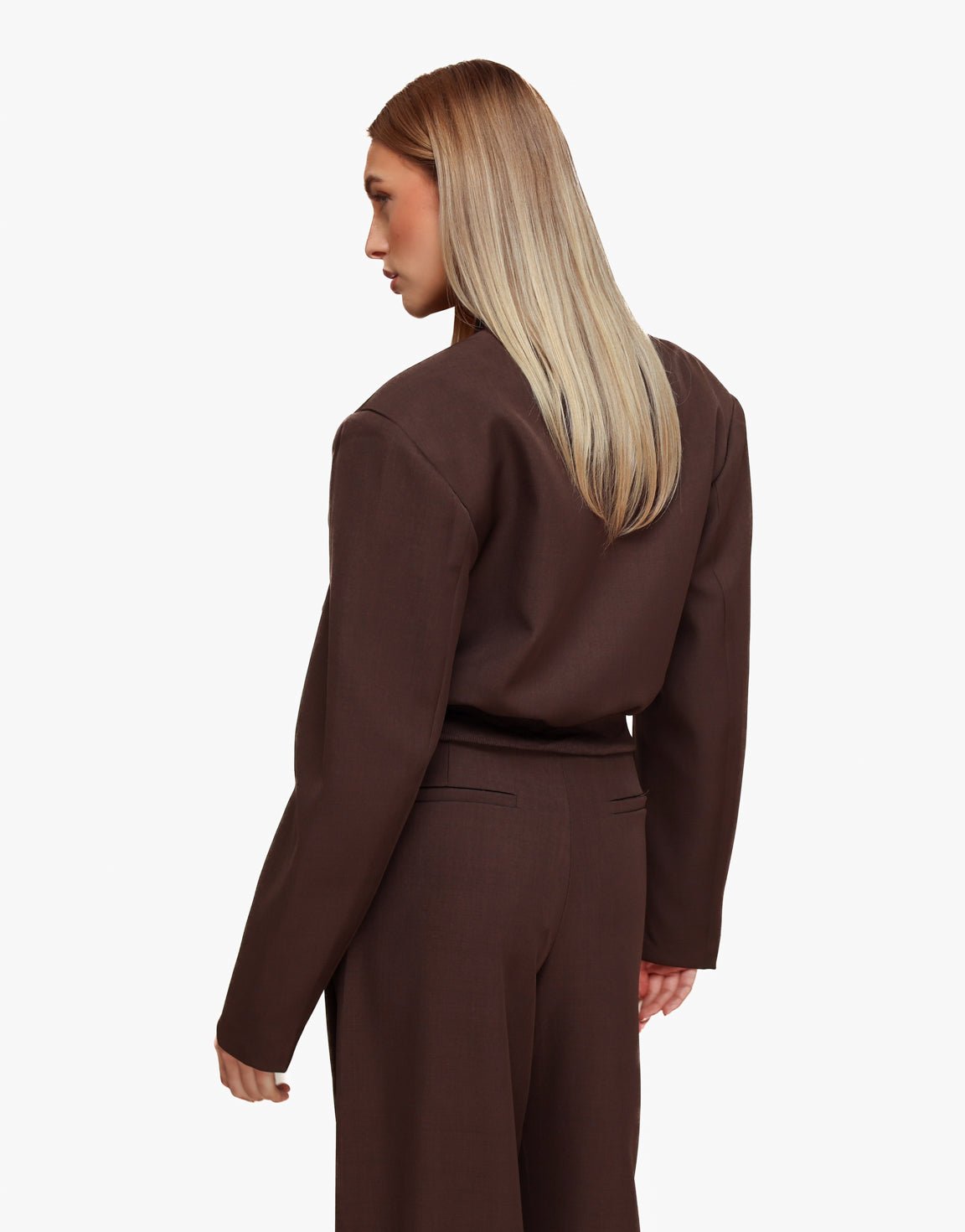 Donkerbruine Schouderpads Cropped Model - Jasje - Olivia & Kate