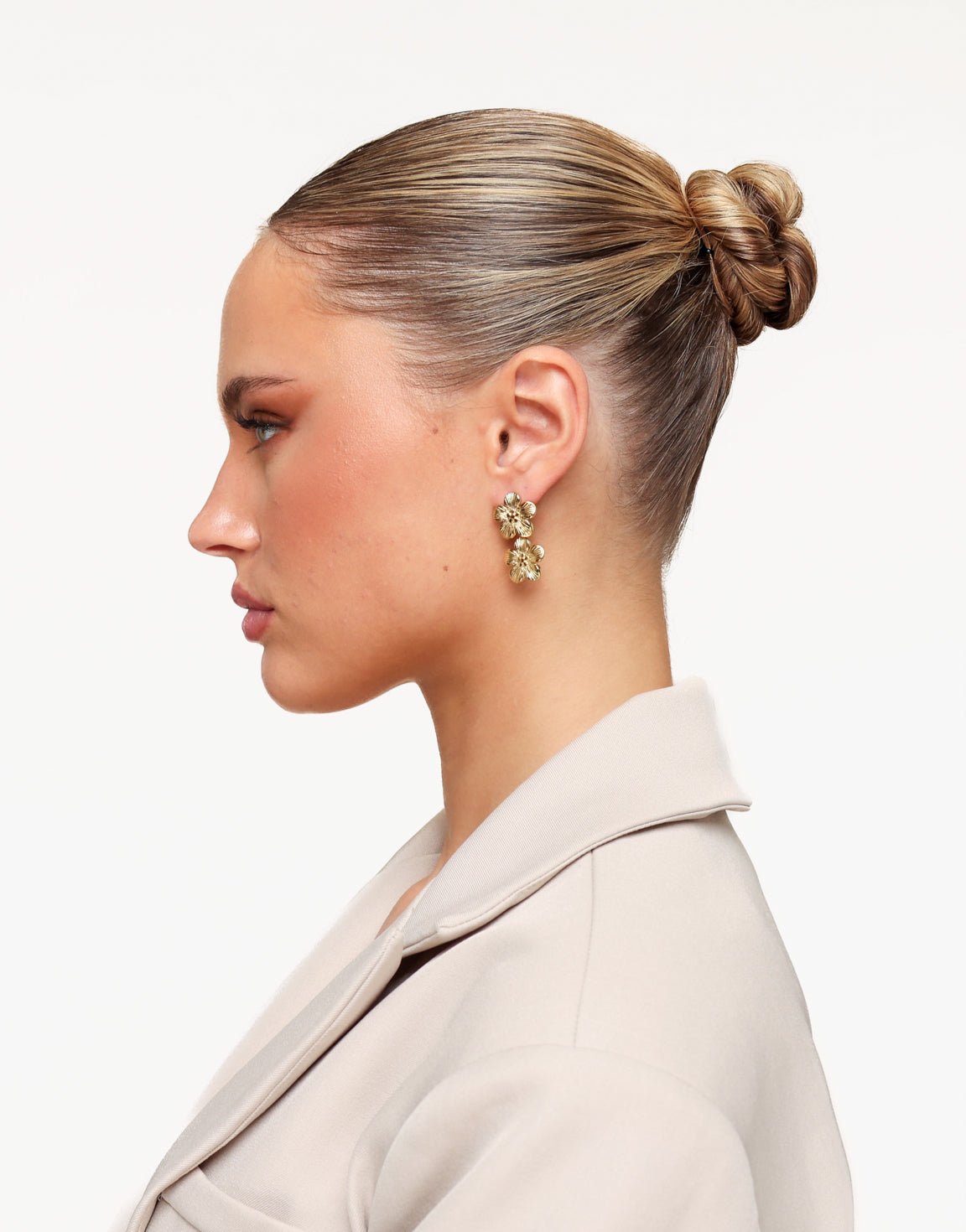 Gold Flowers - Earrings - Olivia & Kate